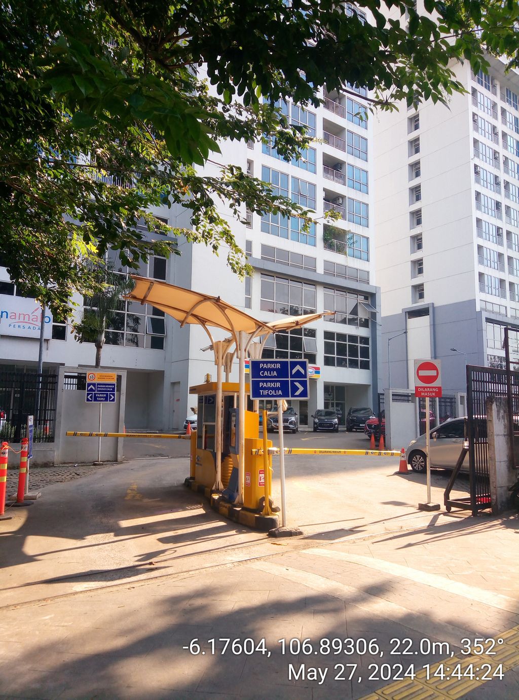 foto gerbang perumahan Apartemen Callia&Tifolia Pulomas Park Center