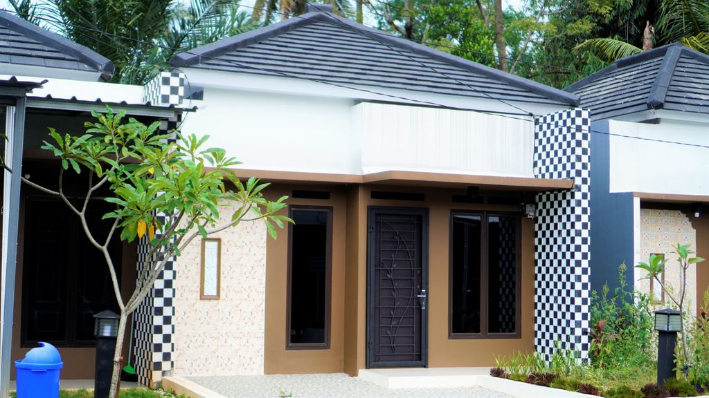 foto tampak rumah tipe 46/91 perumahan GREEN BALI RESORT 2