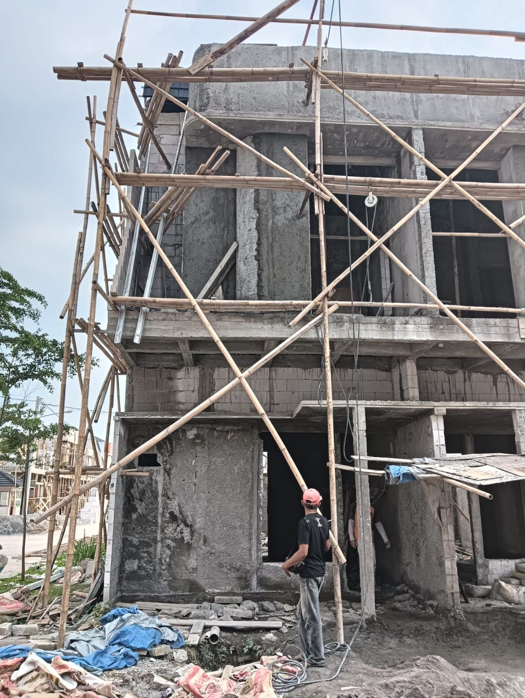 foto tampak rumah tipe 50 Compact (579) perumahan G-Land Ciwastra Park 2