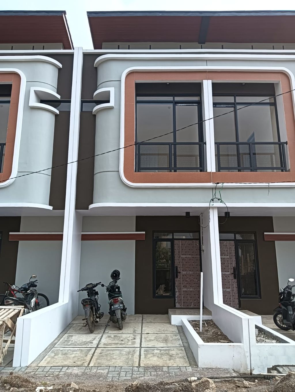 foto tampak rumah tipe 50 Compact (504) perumahan G-Land Ciwastra Park 2
