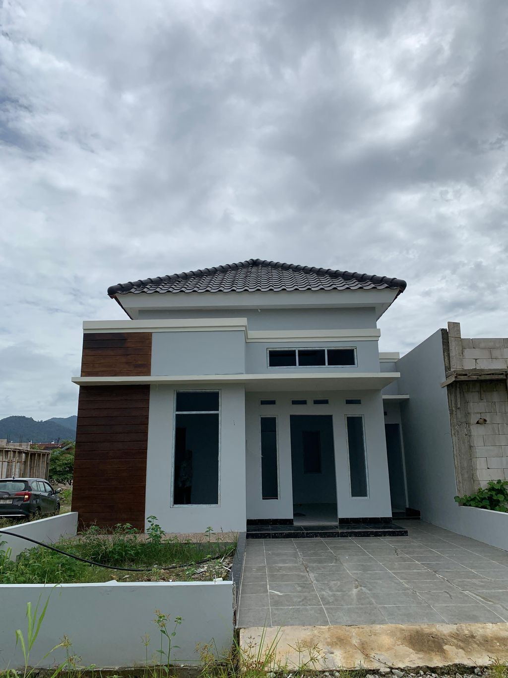 foto contoh rumah perumahan Merdeka Town House