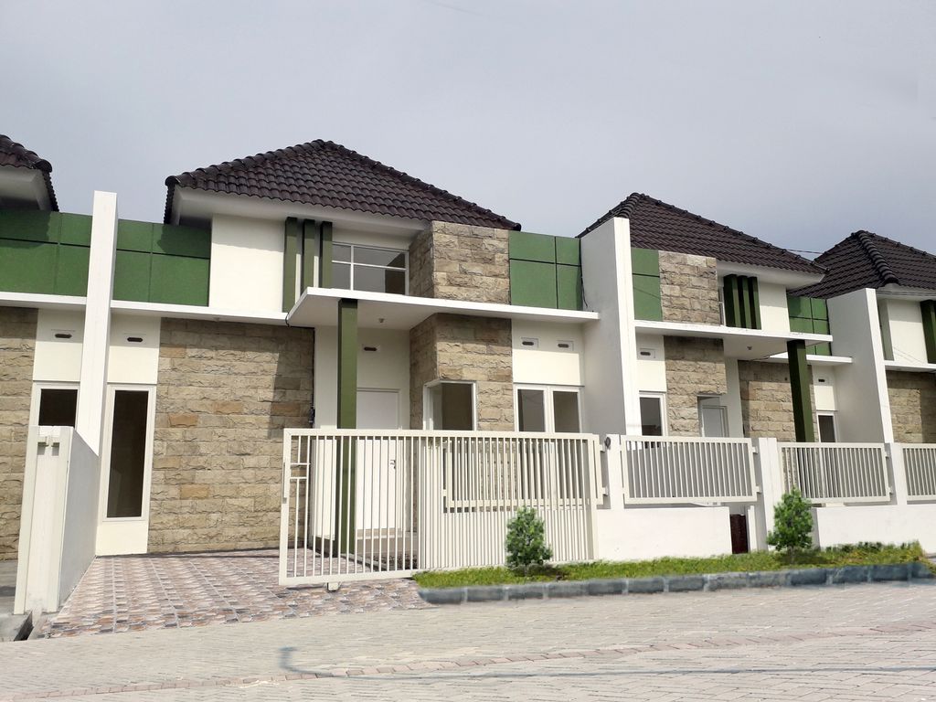 foto tampak rumah tipe Opera perumahan Metro Mansion