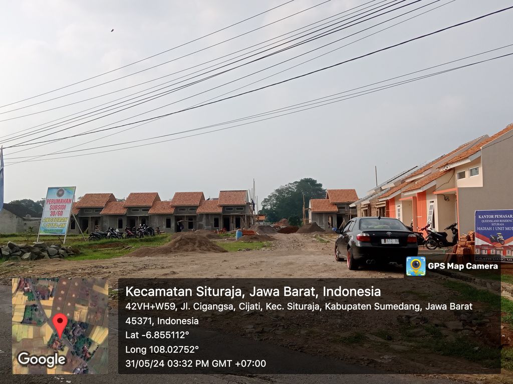 foto gerbang perumahan QUEENSLAND RESIDENCE SITURAJA