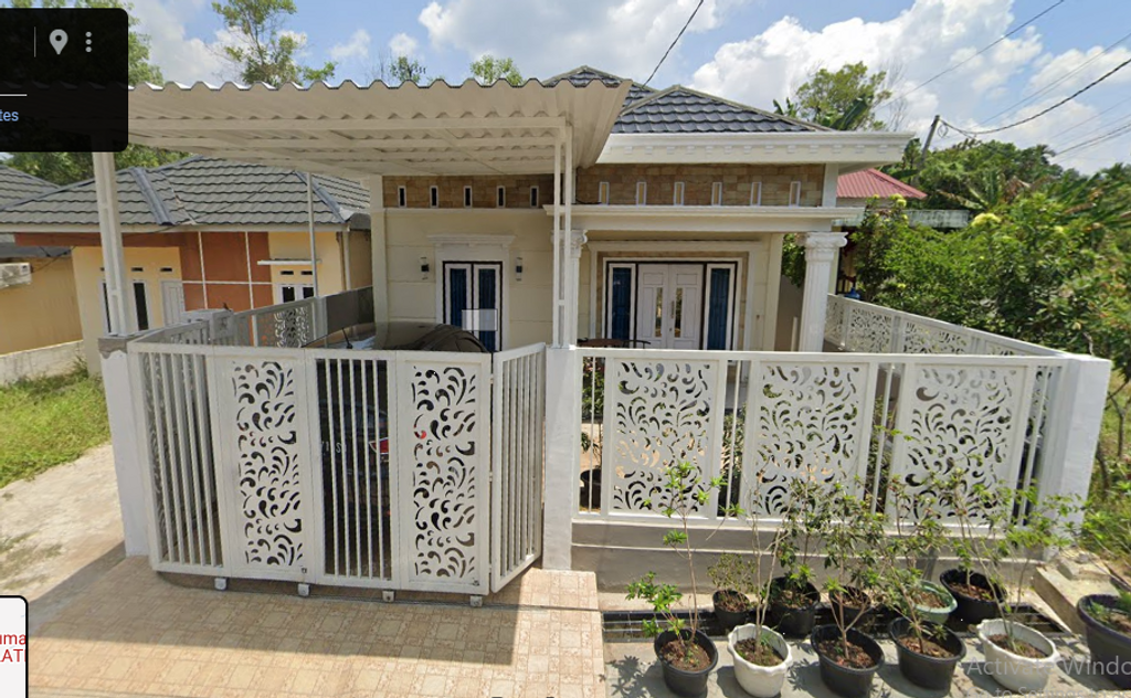 foto tampak rumah tipe Komersil perumahan Alif Akbar Mayang