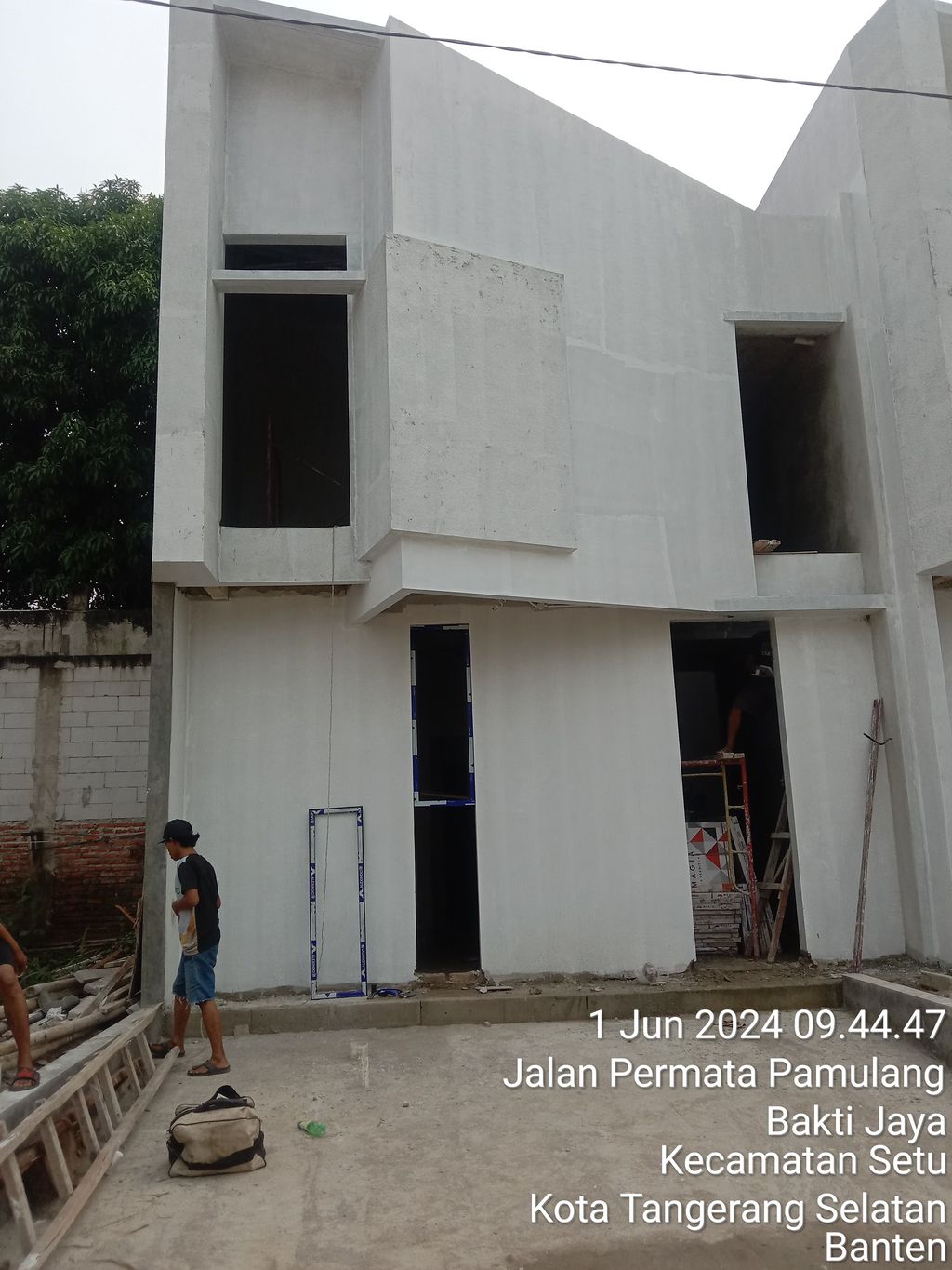 foto tampak rumah tipe 49/63 perumahan KALIMAYA PARK