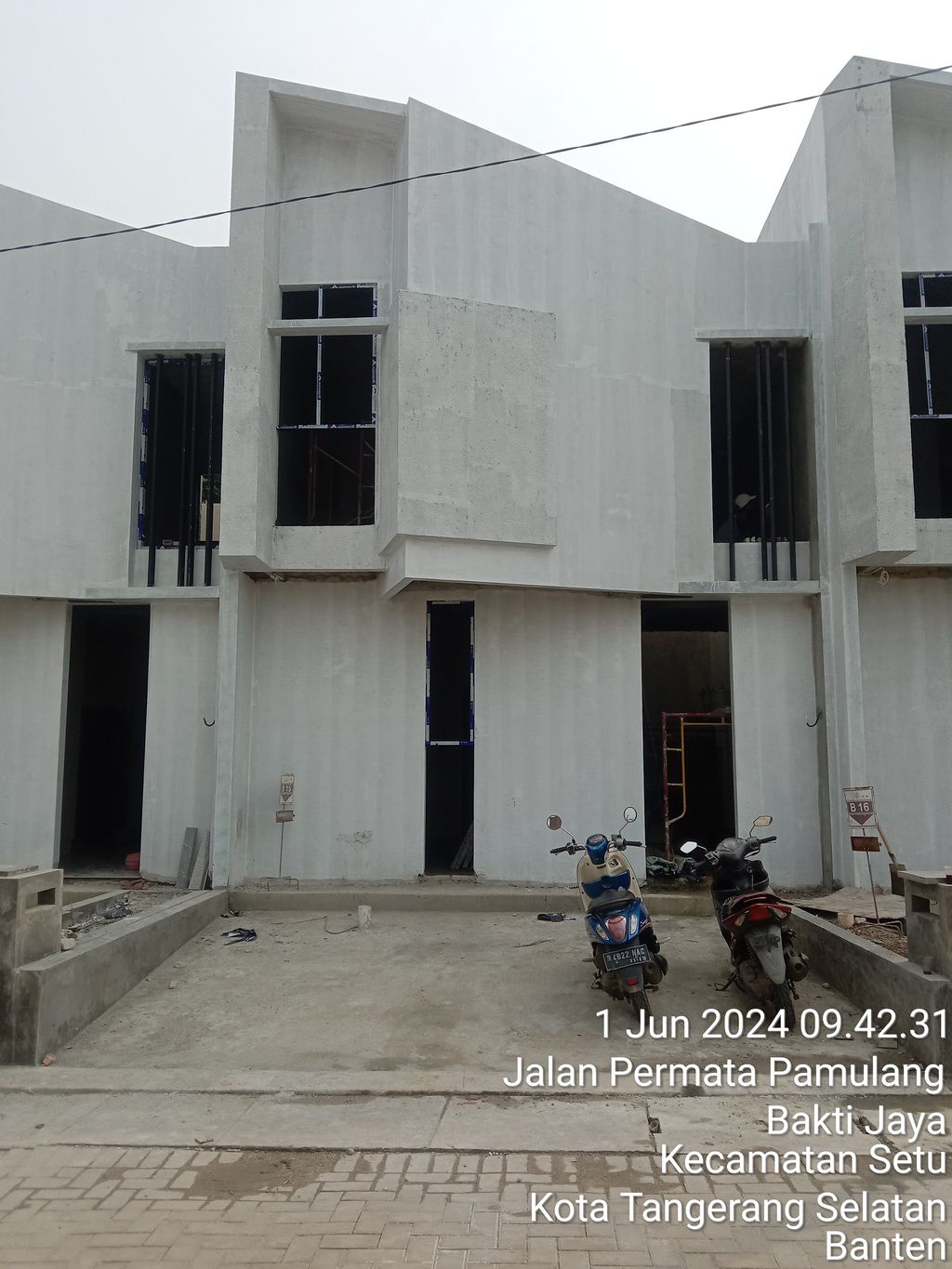 foto tampak rumah tipe 49/64 perumahan KALIMAYA PARK