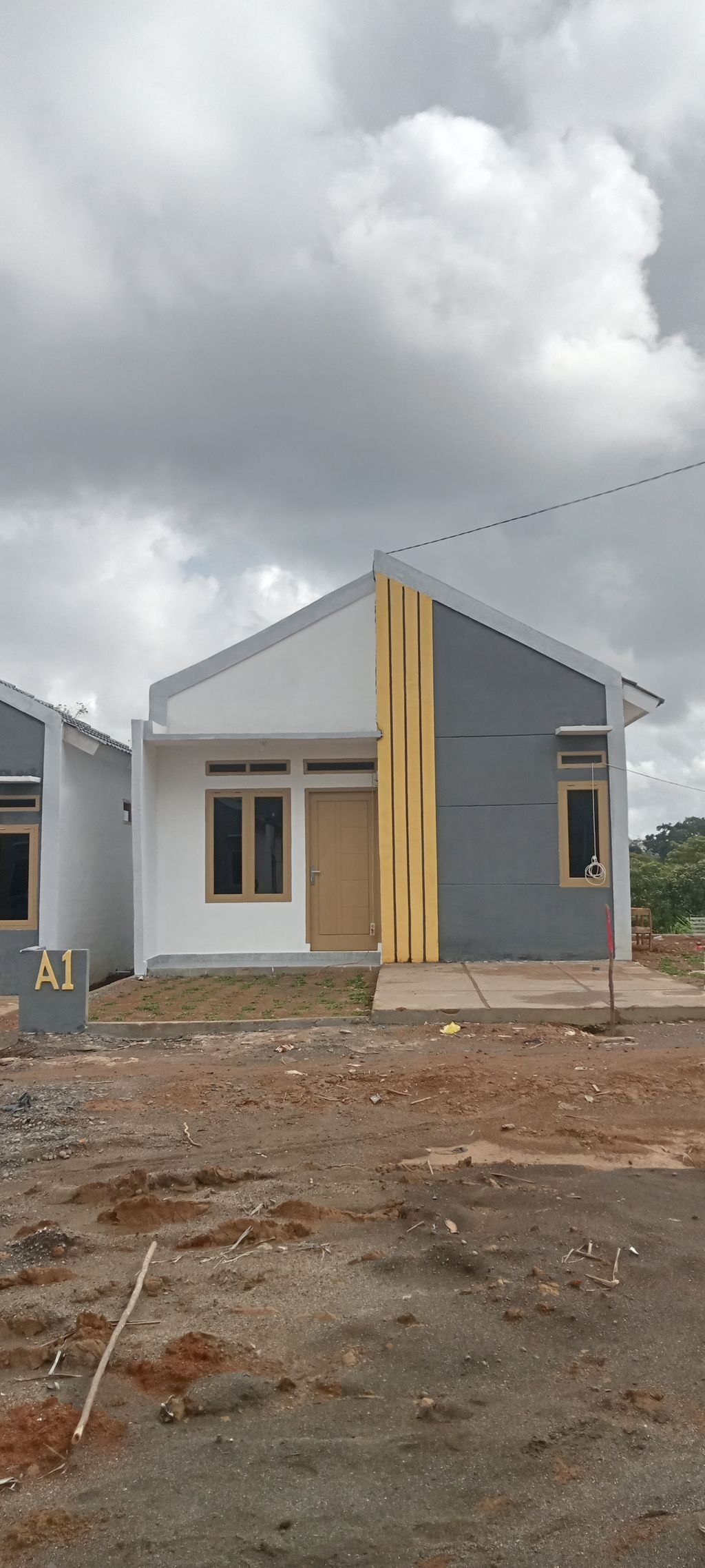 foto contoh rumah perumahan MODERN HILL RESIDENCE
