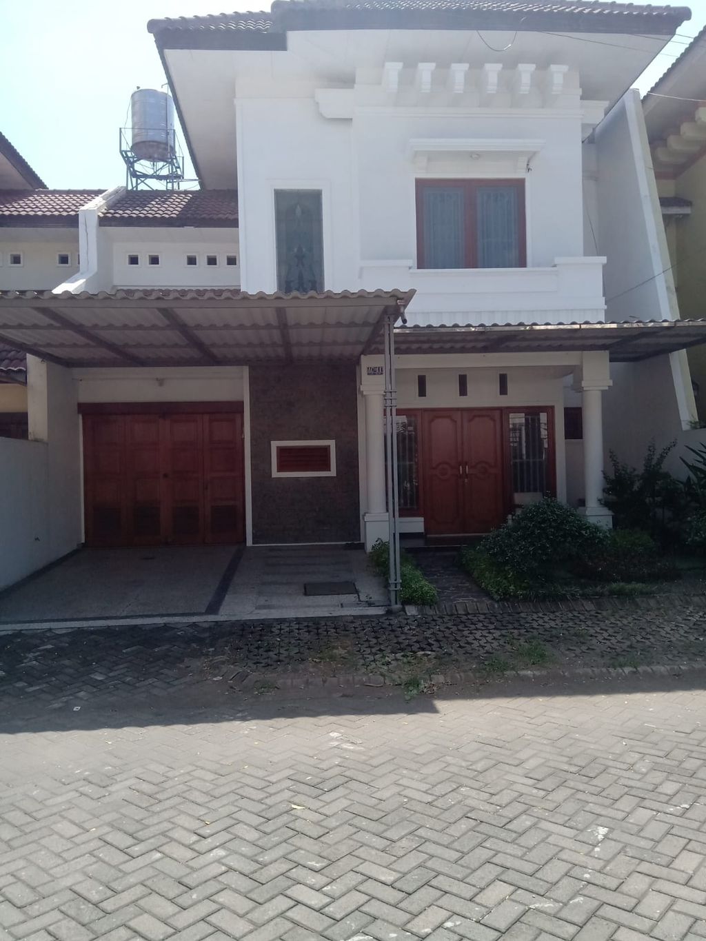 foto tampak rumah tipe REGENCY 150/160 perumahan Puri Indah Sidoarjo