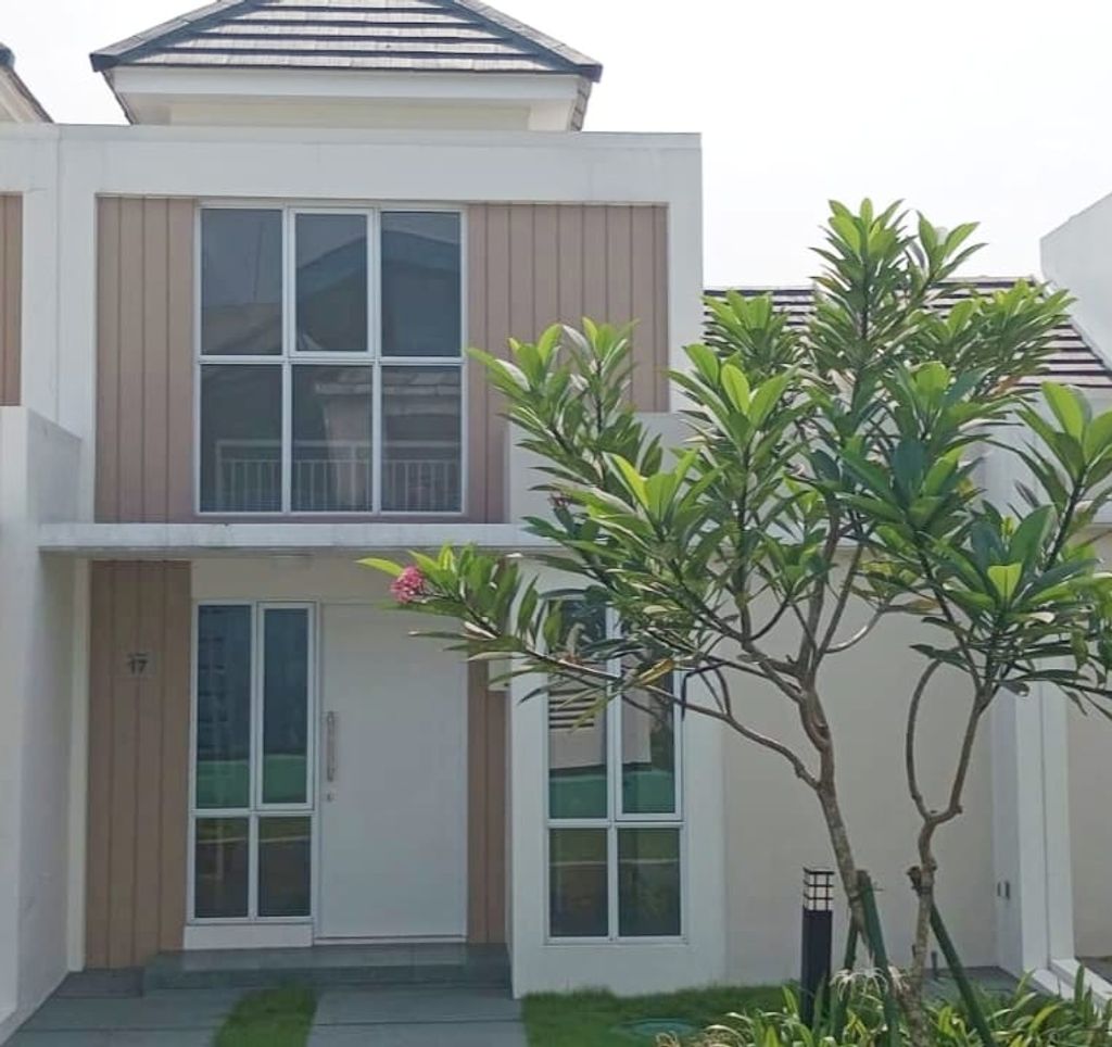foto tampak rumah tipe ASTER 8/17 perumahan PARAMOUNT PETALS TAHAP 1
