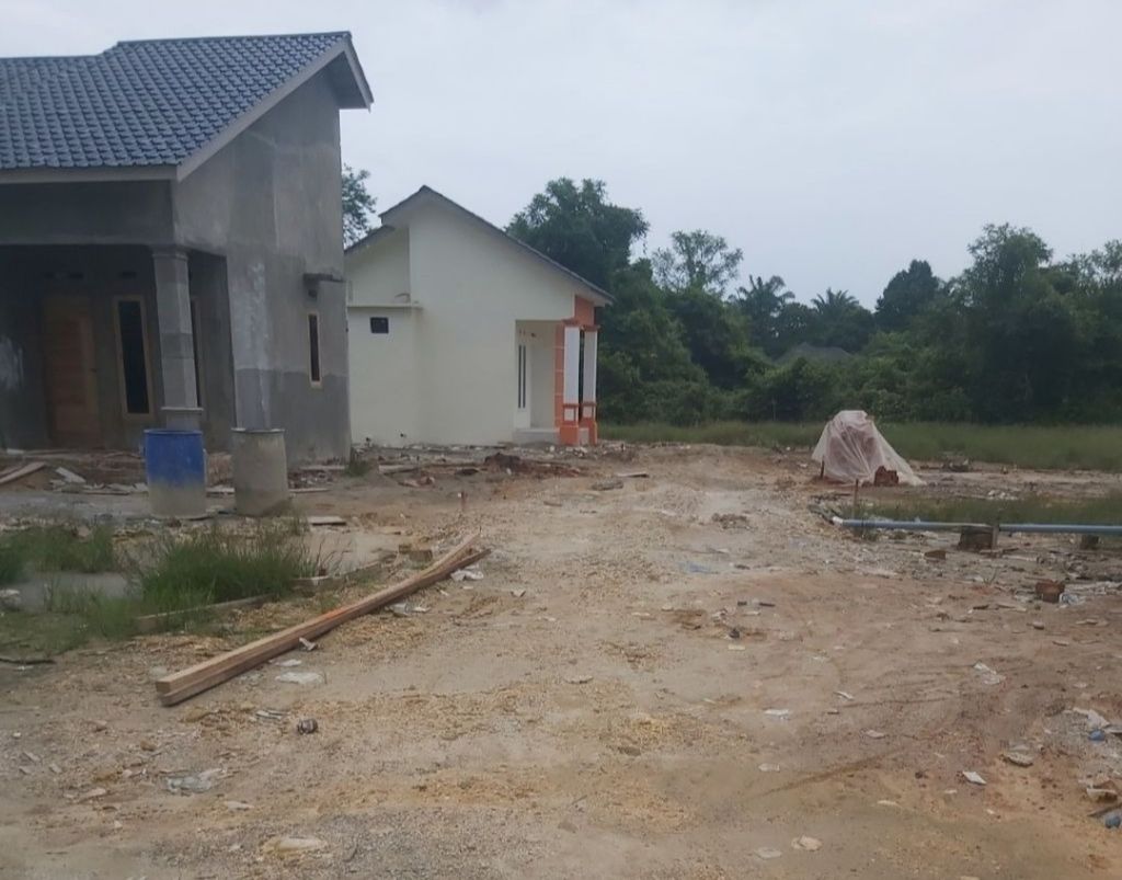 foto posisi tengah perumahan PERMATA INDAH 4 TAHAP 2