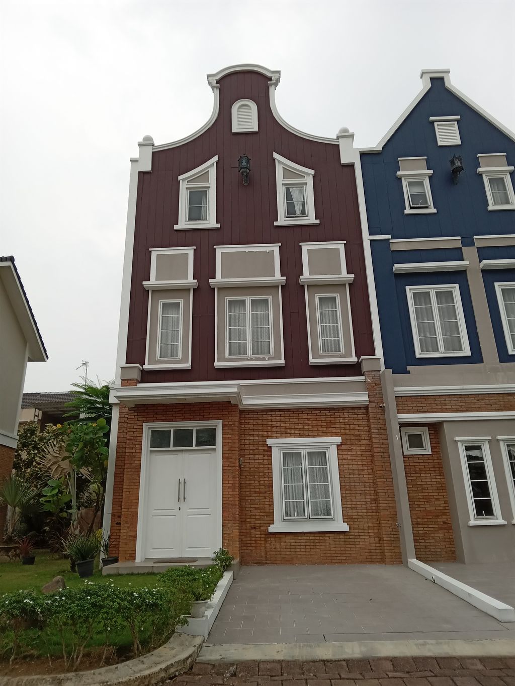 foto tampak rumah tipe BOXHILL K perumahan MEDAN RESORT CITY CLUSTER K