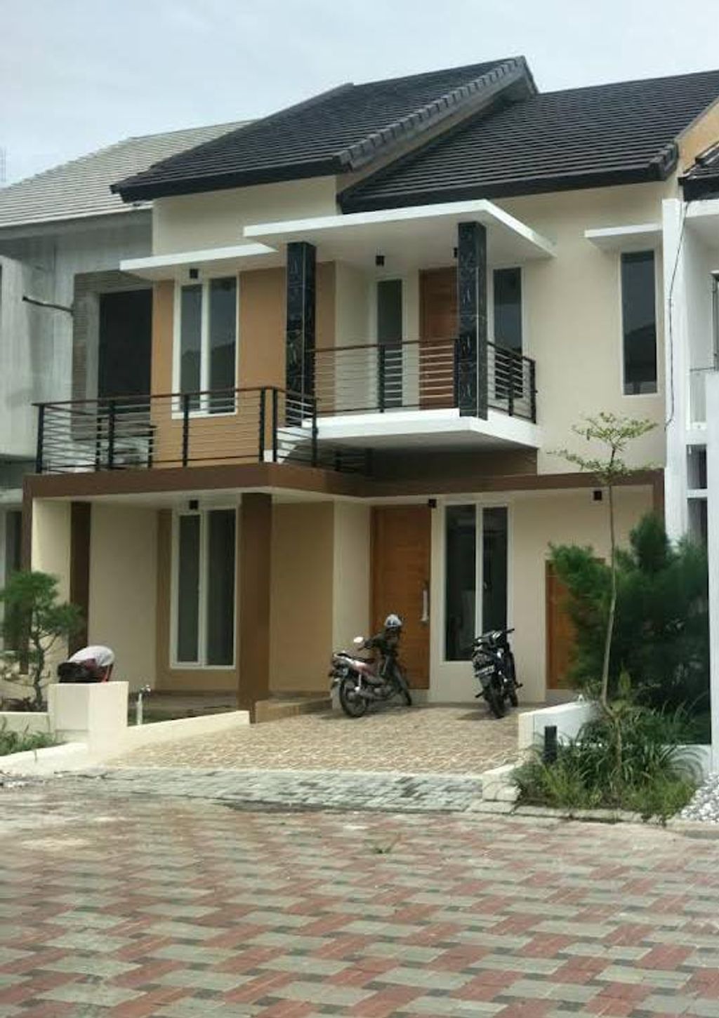 foto tampak rumah tipe 110/142 perumahan GRAND PANCA ARGA