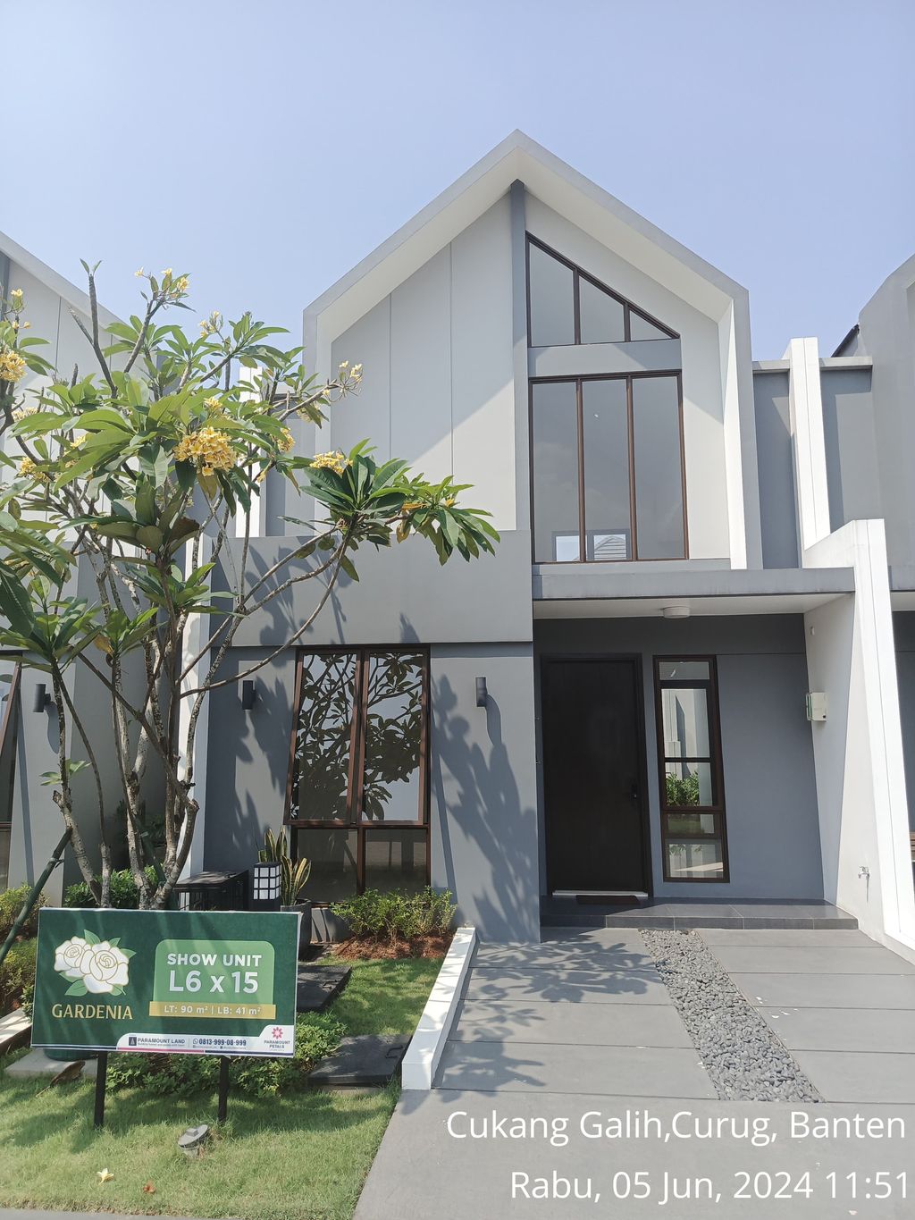 foto tampak rumah tipe GARDENIA 2/17 perumahan PARAMOUNT PETALS TAHAP 1