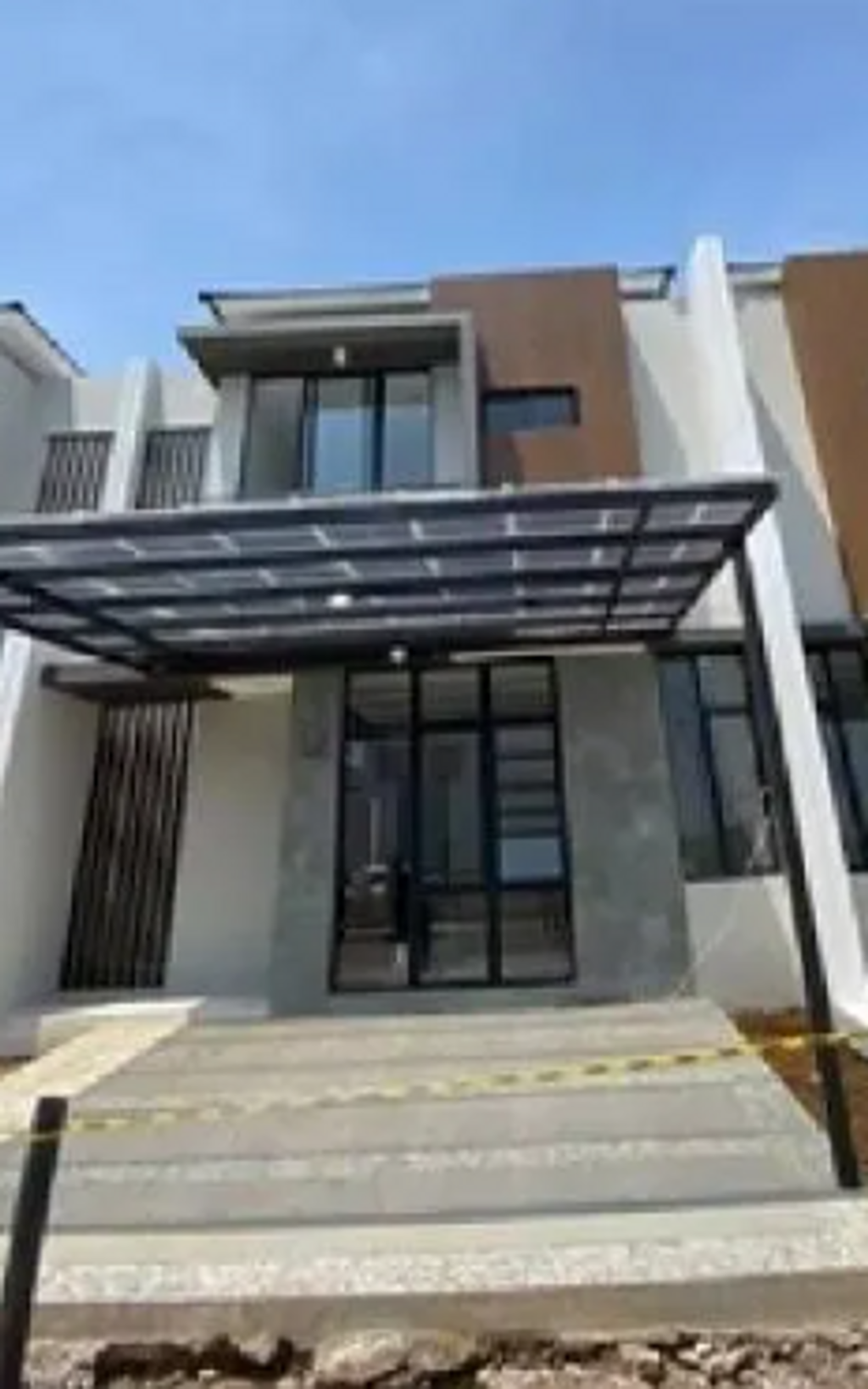 foto tampak rumah tipe CELESTA perumahan DISTRIK 17 & 19 ( CLUSTER DENVER)
