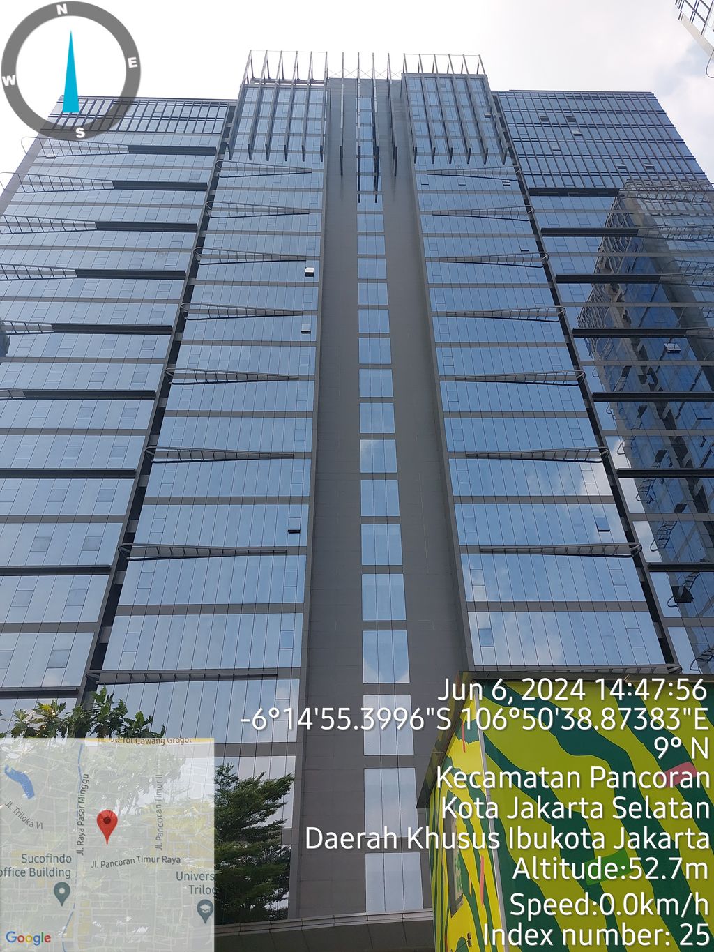 foto posisi tengah perumahan L'AVENUE