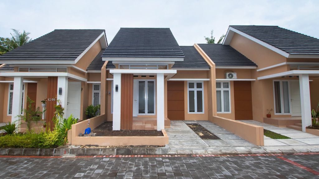 foto tampak rumah tipe RSR - 50 perumahan royal sedayu residence