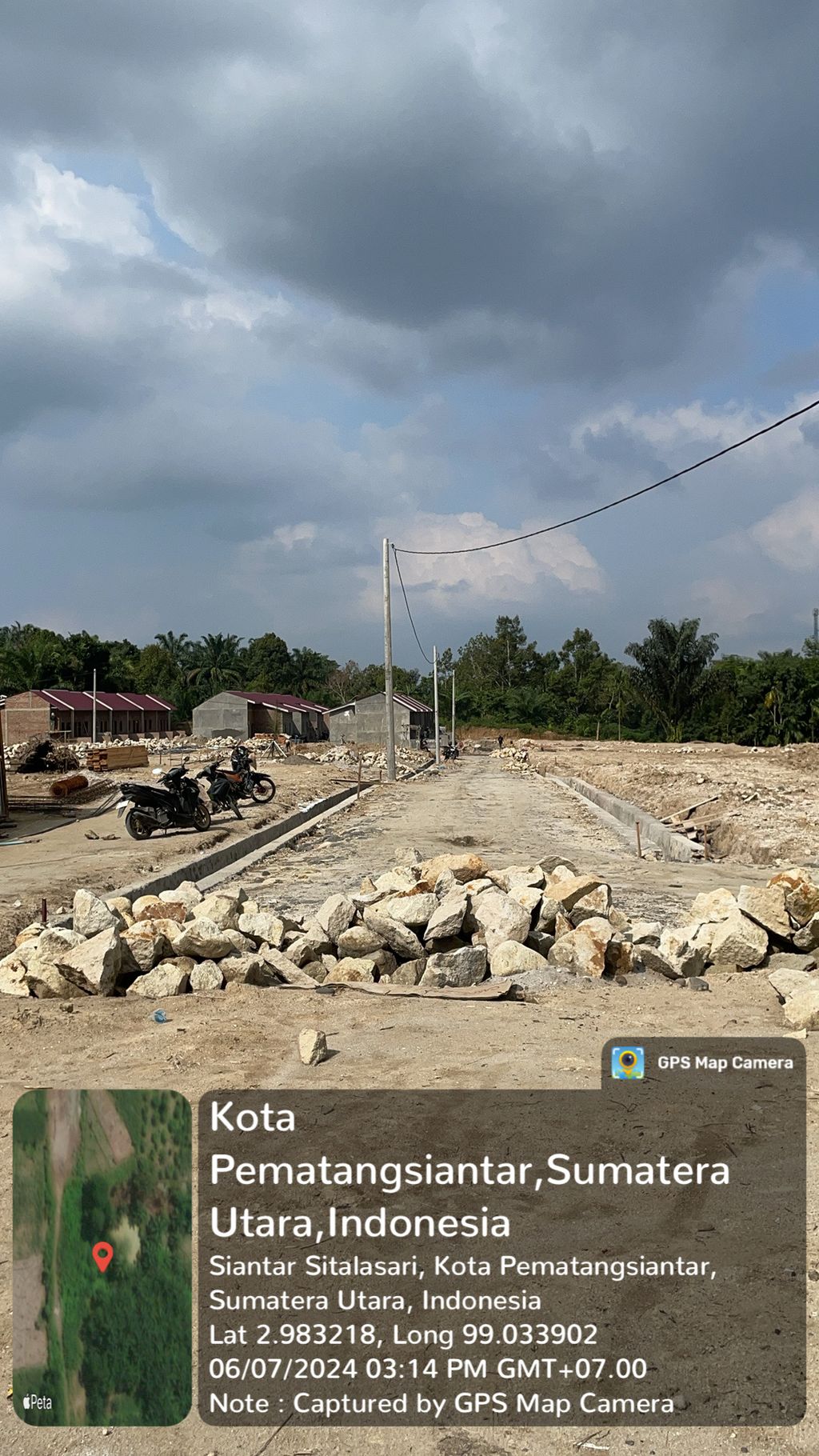 foto posisi tengah perumahan MANUTUR INDAH RESIDENCE III