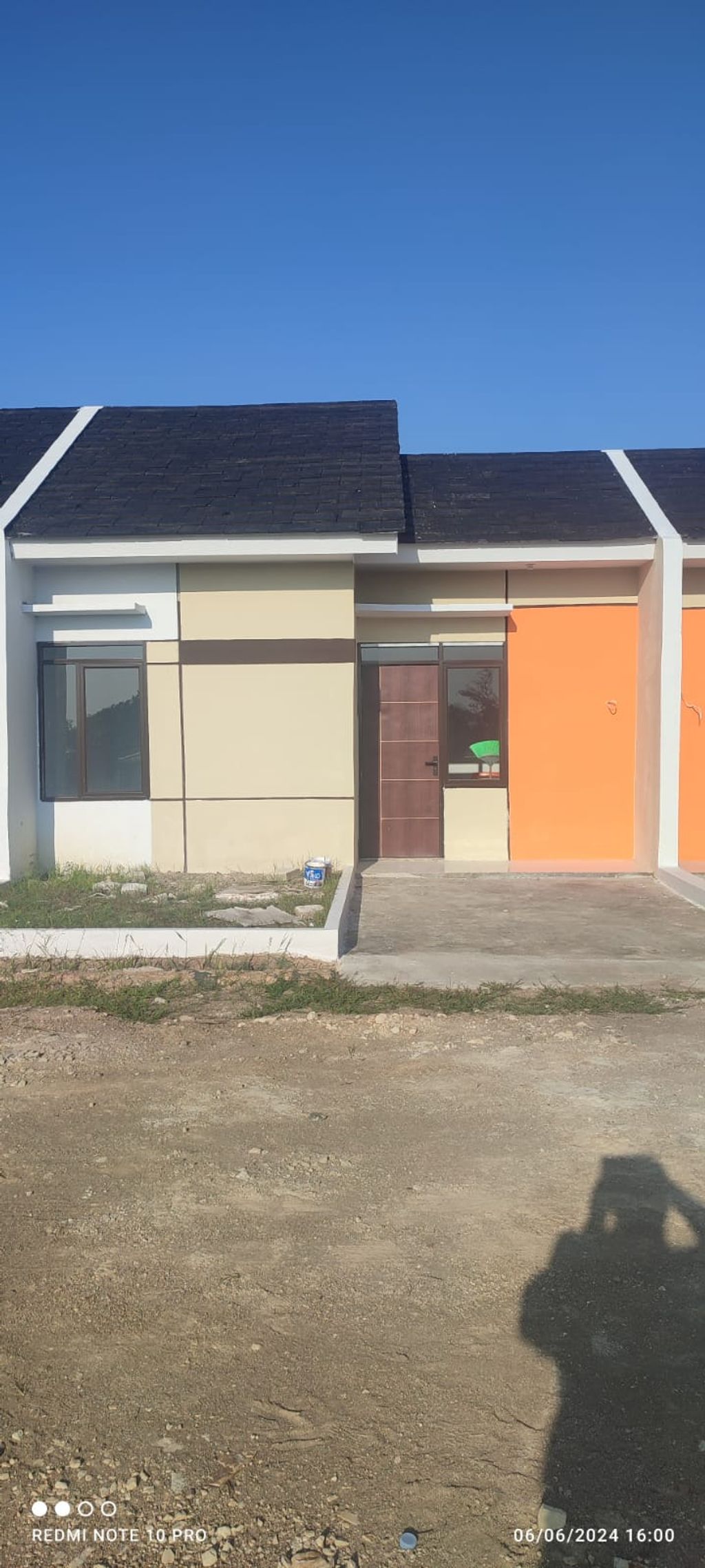 foto tampak rumah tipe 30/60 perumahan PERUMAHAN ADHIYASA CILEDUG