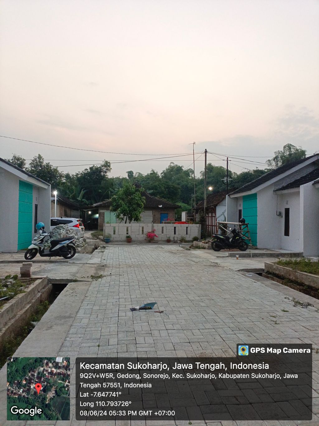 foto posisi tengah perumahan PURI KAHIYANGAN ASRI SONOREJO