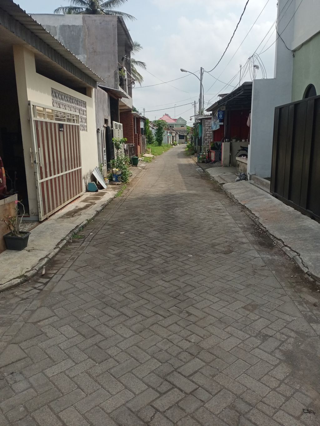 foto posisi tengah perumahan TAMAN INDAH KANJURUHAN II