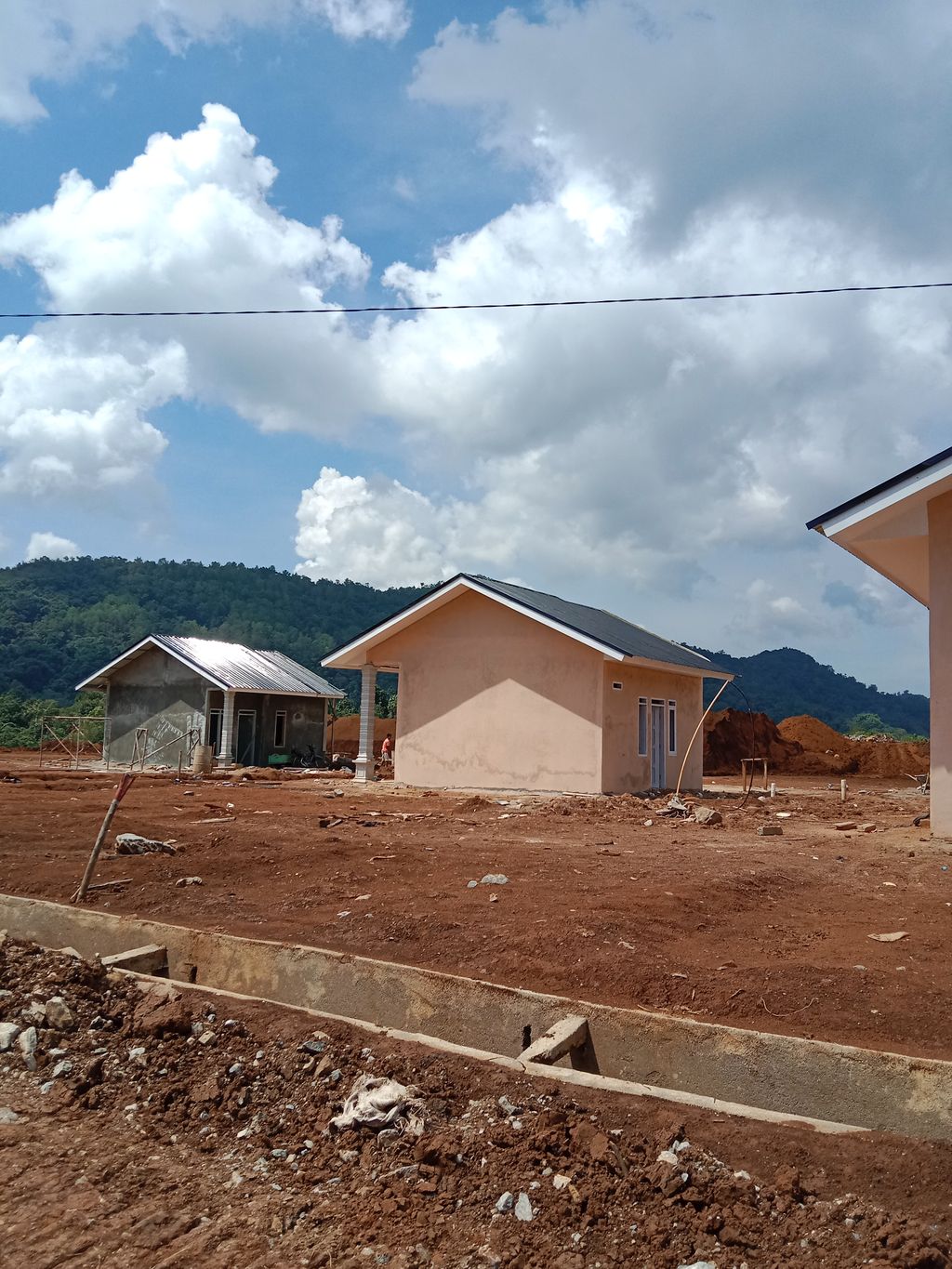 foto posisi tengah perumahan Perumahan Nugraha Village 2