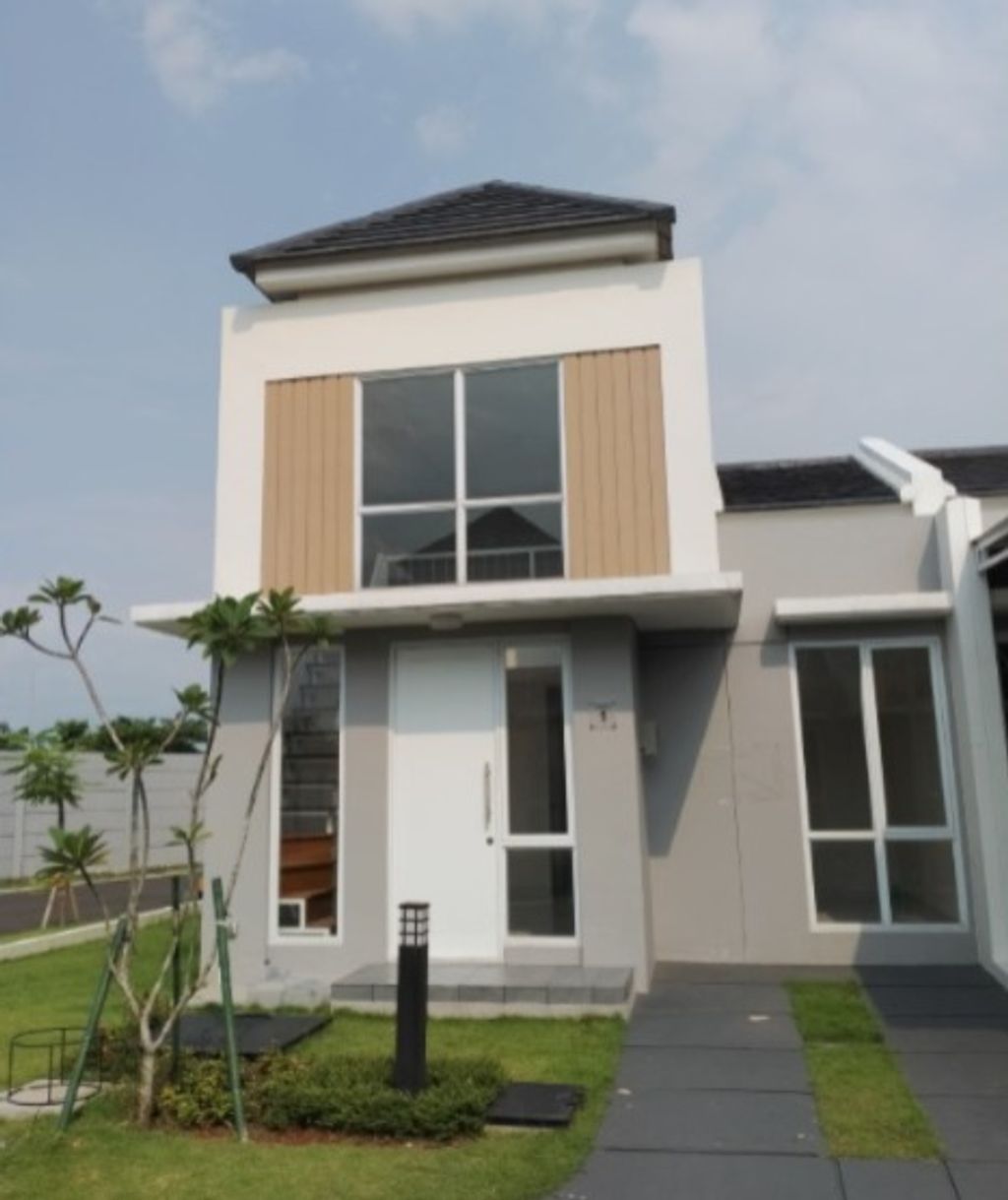 foto tampak rumah tipe CANNA 18/22 perumahan PARAMOUNT PETALS TAHAP 1