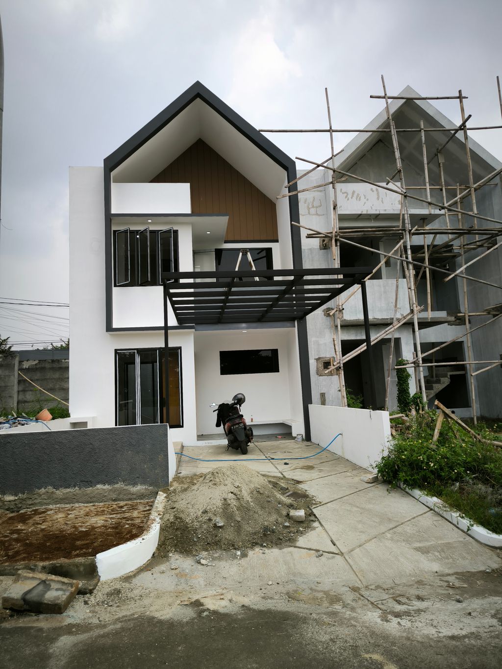 foto contoh rumah perumahan CASAD'ORO JAGAKARSA