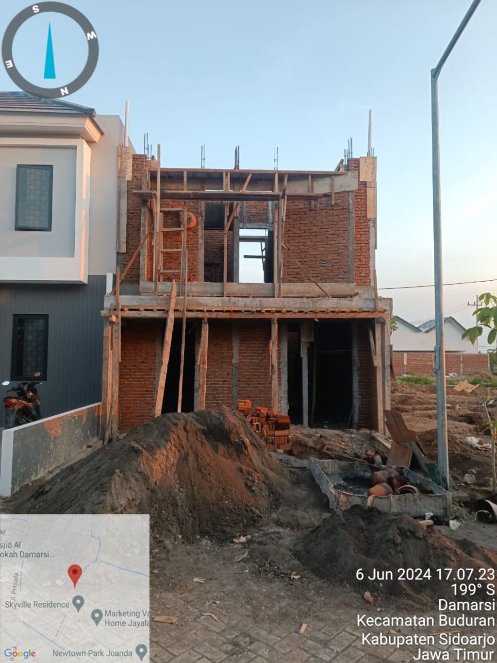 foto tampak rumah tipe FONTANA perumahan SKYVILLE RESIDENCE