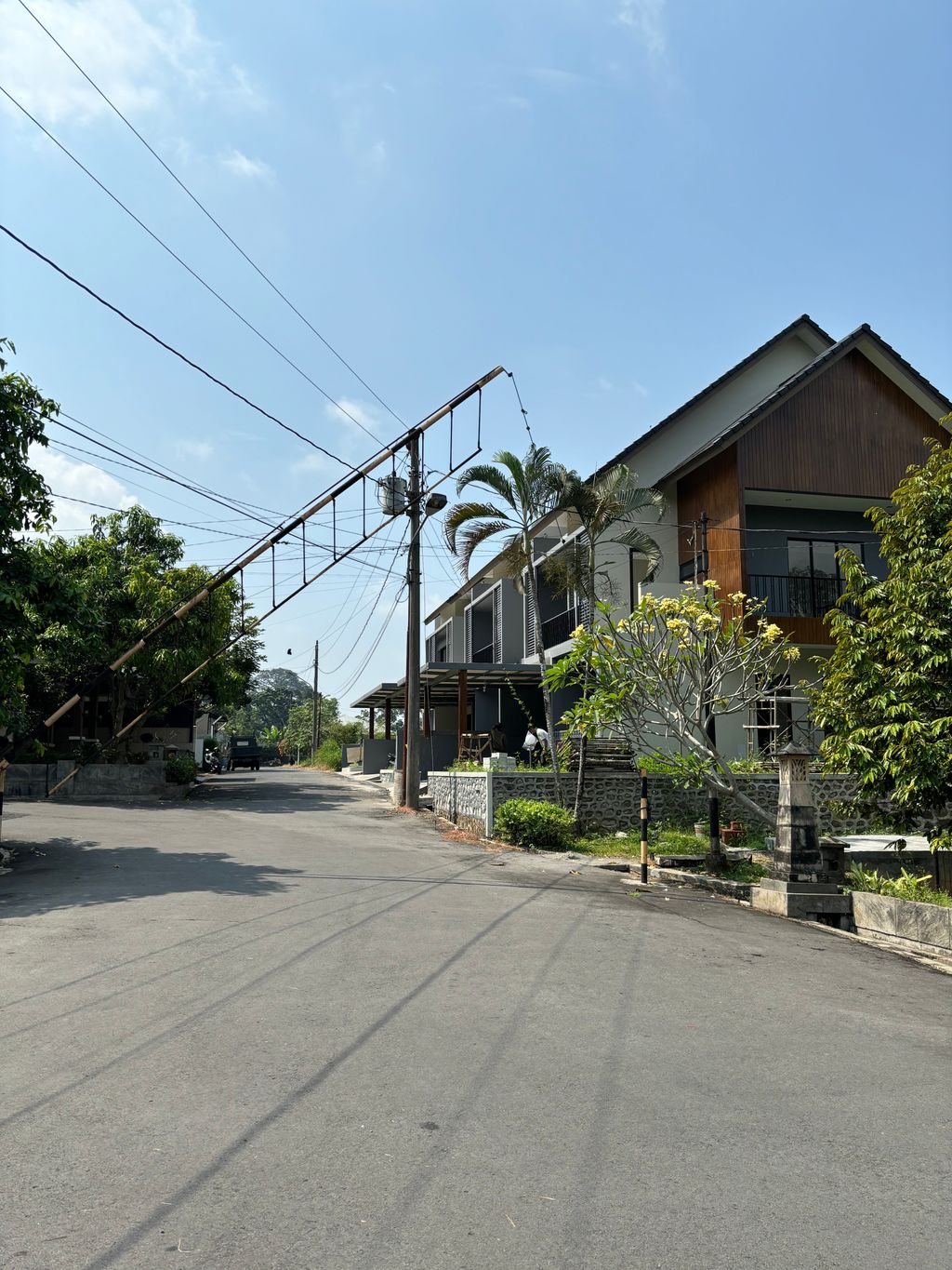 foto posisi tengah perumahan Raffles Residence Tahap 2