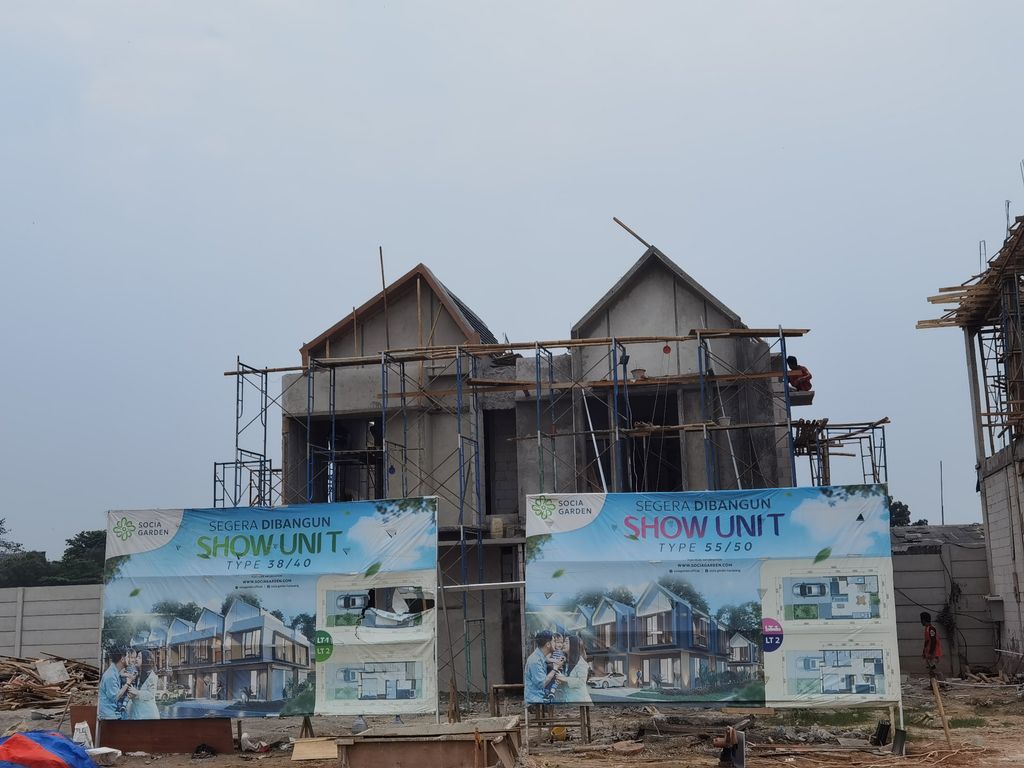 foto contoh rumah perumahan Plumbonsari Village (Socia Garden)