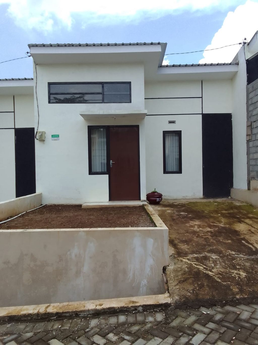 foto tampak rumah tipe 30/119 perumahan Marison Jogonegoro