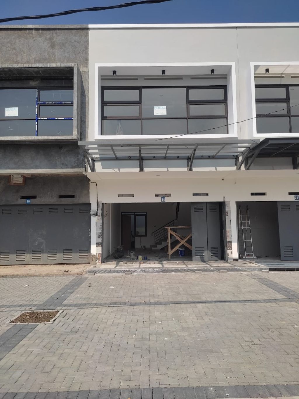 foto tampak rumah tipe 98/90 perumahan BATUNUNGGAL INDAH ESTATE RAHAYU