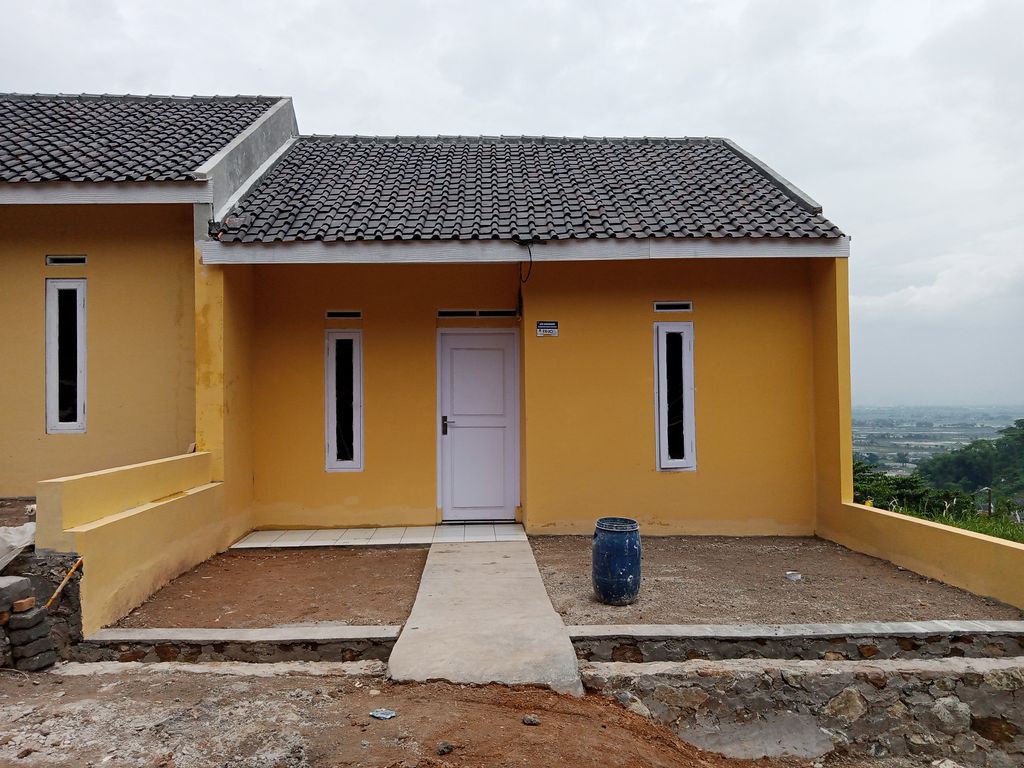 foto tampak rumah tipe 30/60 perumahan BUKIT NEGLASARI INDAH