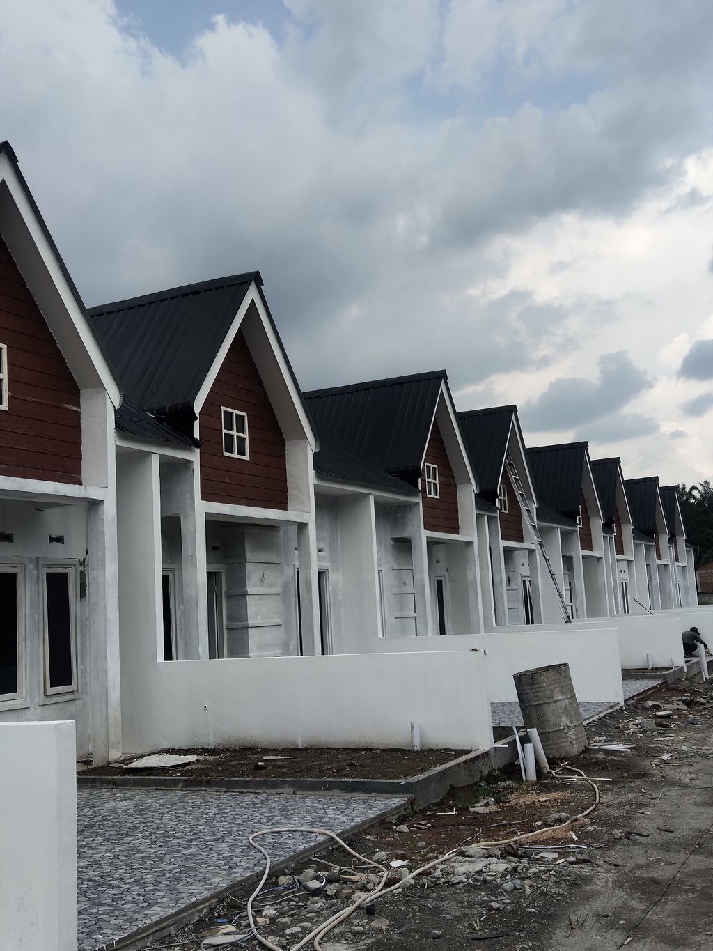 foto posisi tengah perumahan De City Residence