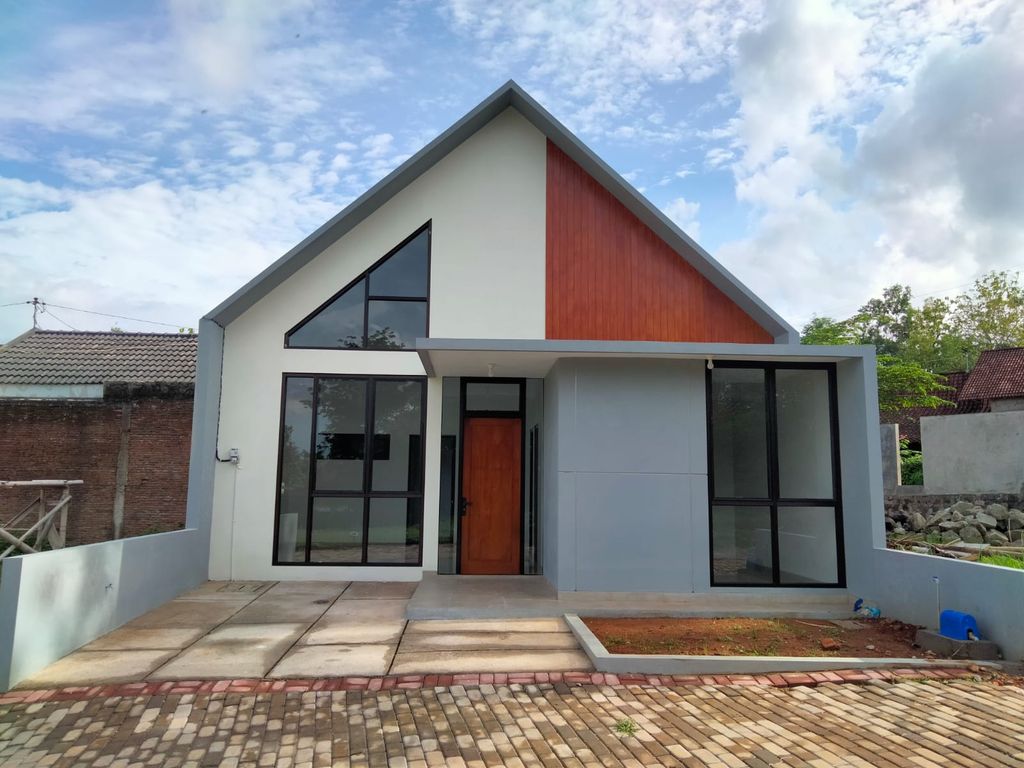 foto tampak rumah tipe 55 perumahan PALM HILL SCENIC VILLAGE