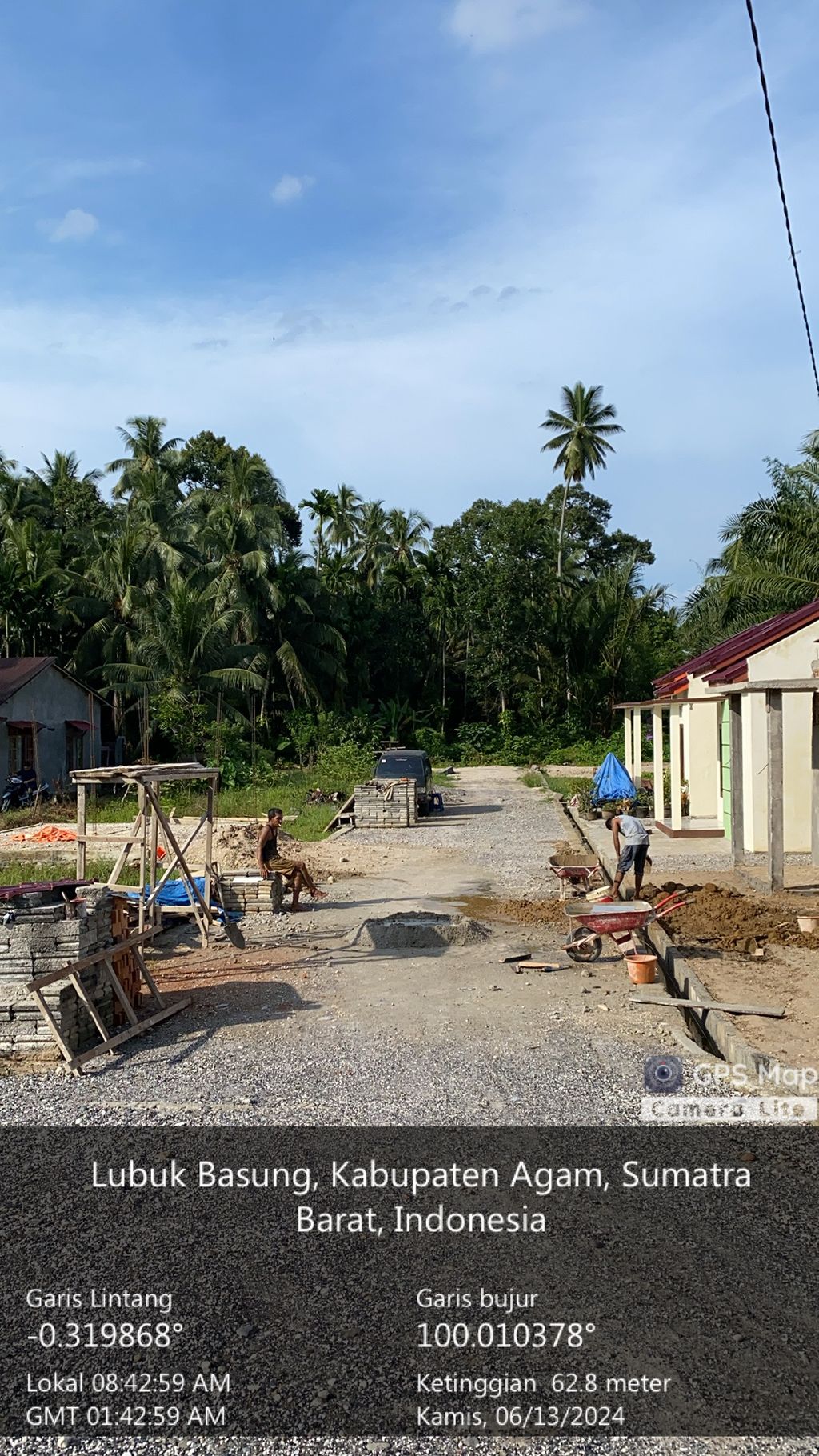 foto posisi tengah perumahan Villa Amira Tahap III