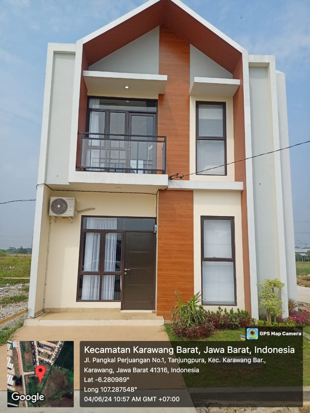 foto tampak rumah tipe 54/72 perumahan 3 BISNIS CENTER KARAWANG