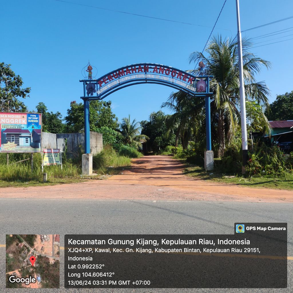foto gerbang perumahan Anggrek