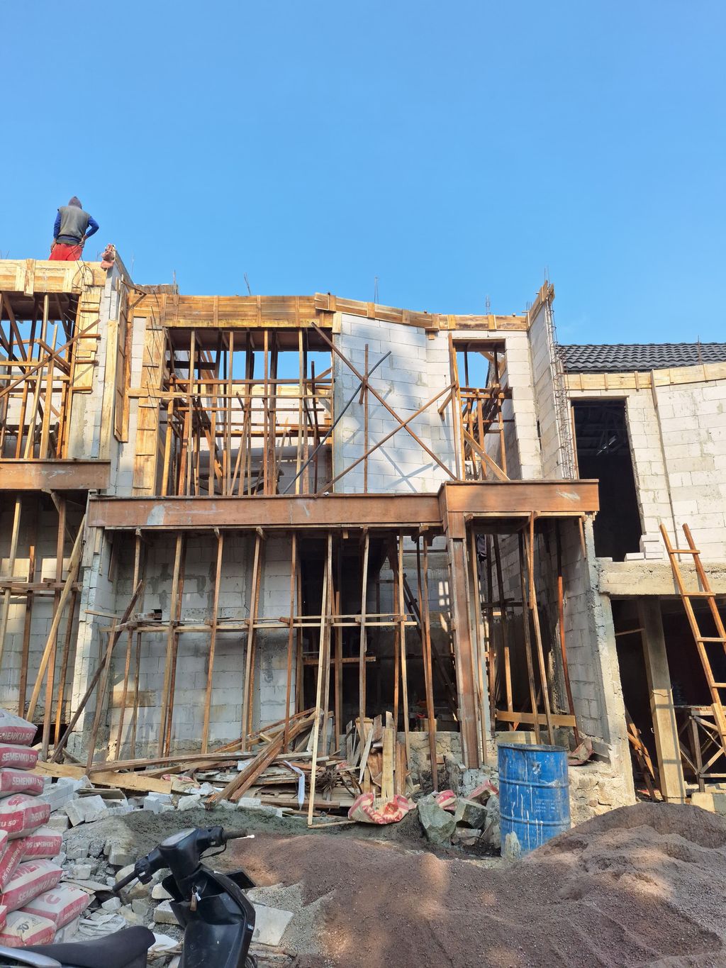 foto tampak rumah tipe 36 Mezanin (Cerys)  (511) perumahan G-Land Padalarang Valley