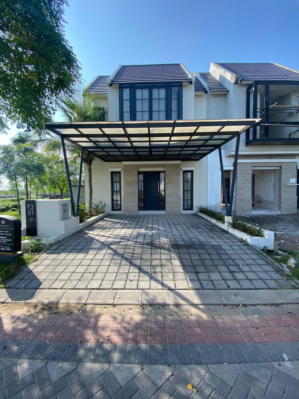 foto tampak rumah tipe CLUSTER PALAIS D F3-01 perumahan Opra City