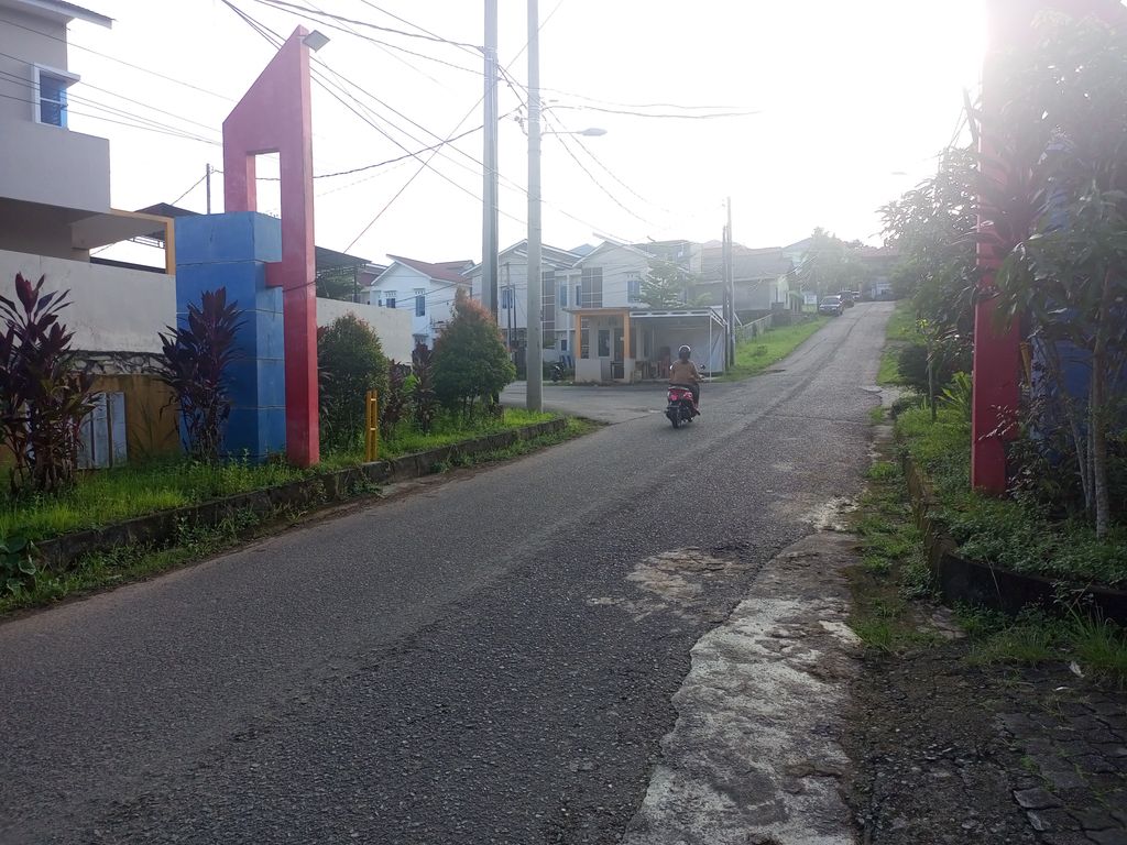 foto posisi tengah perumahan Sapphire Hill