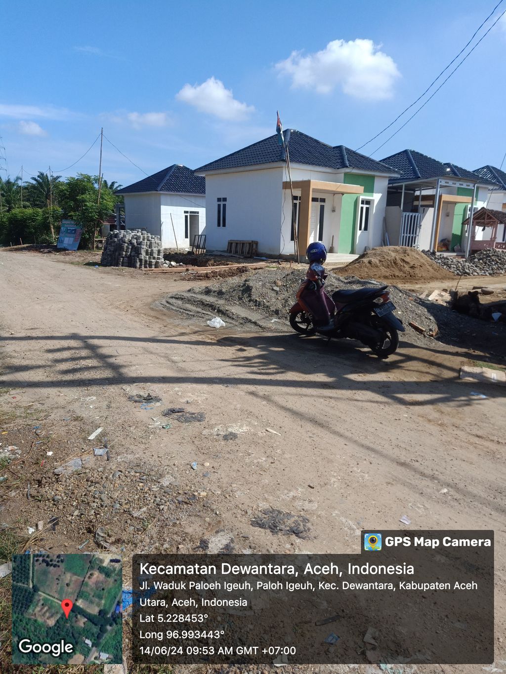 foto gerbang perumahan CEMARA INDAH