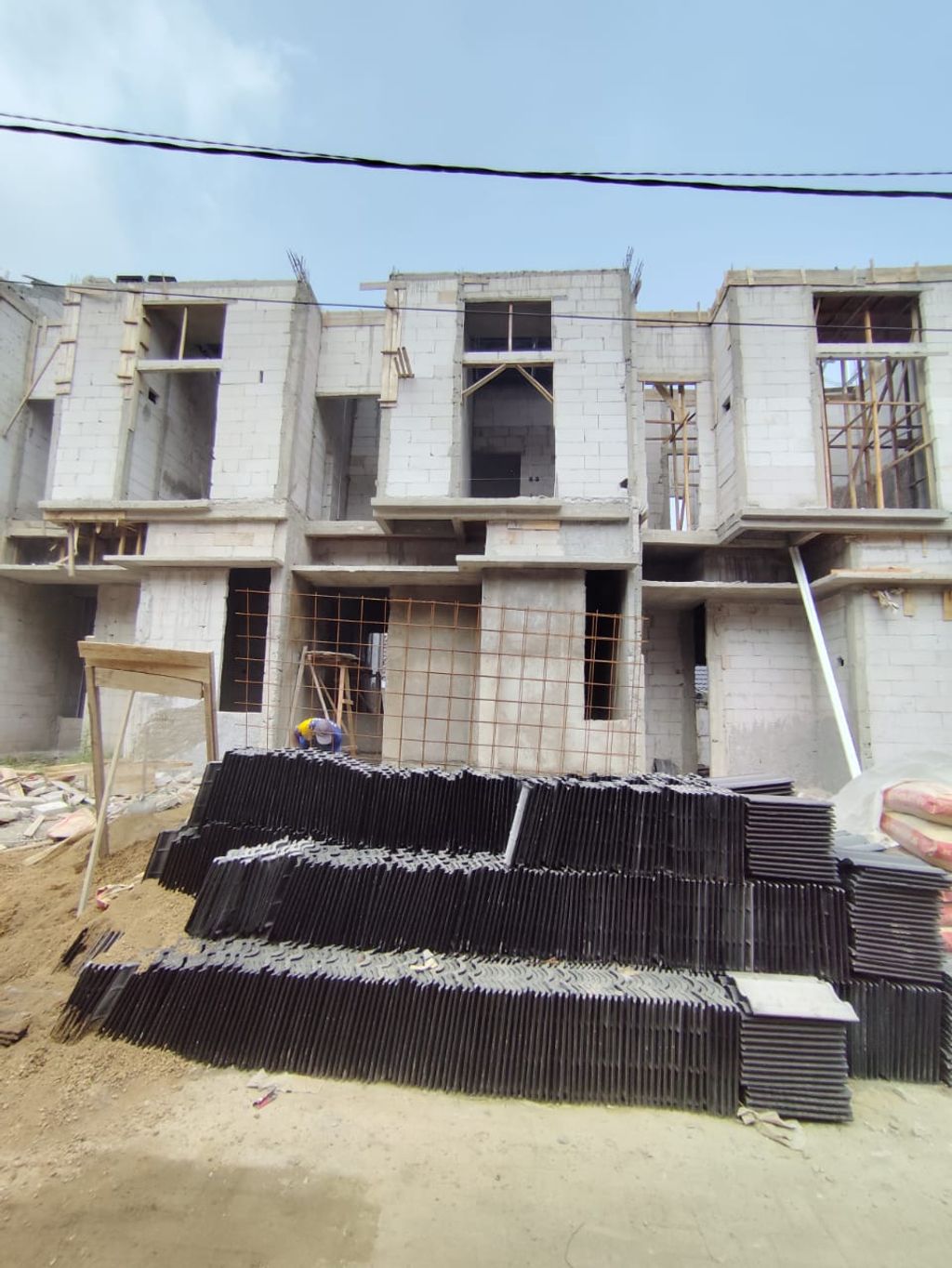 foto tampak rumah tipe 43 Scandinavian Cozy Level (445) perumahan G-Land Padalarang Residence 3