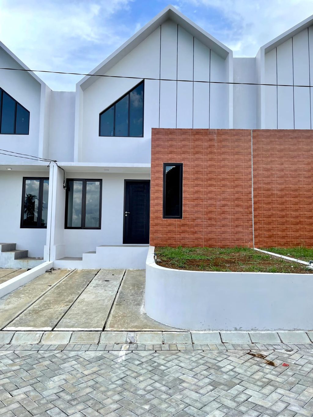 foto tampak rumah tipe 38/72 perumahan Heliconia Garden