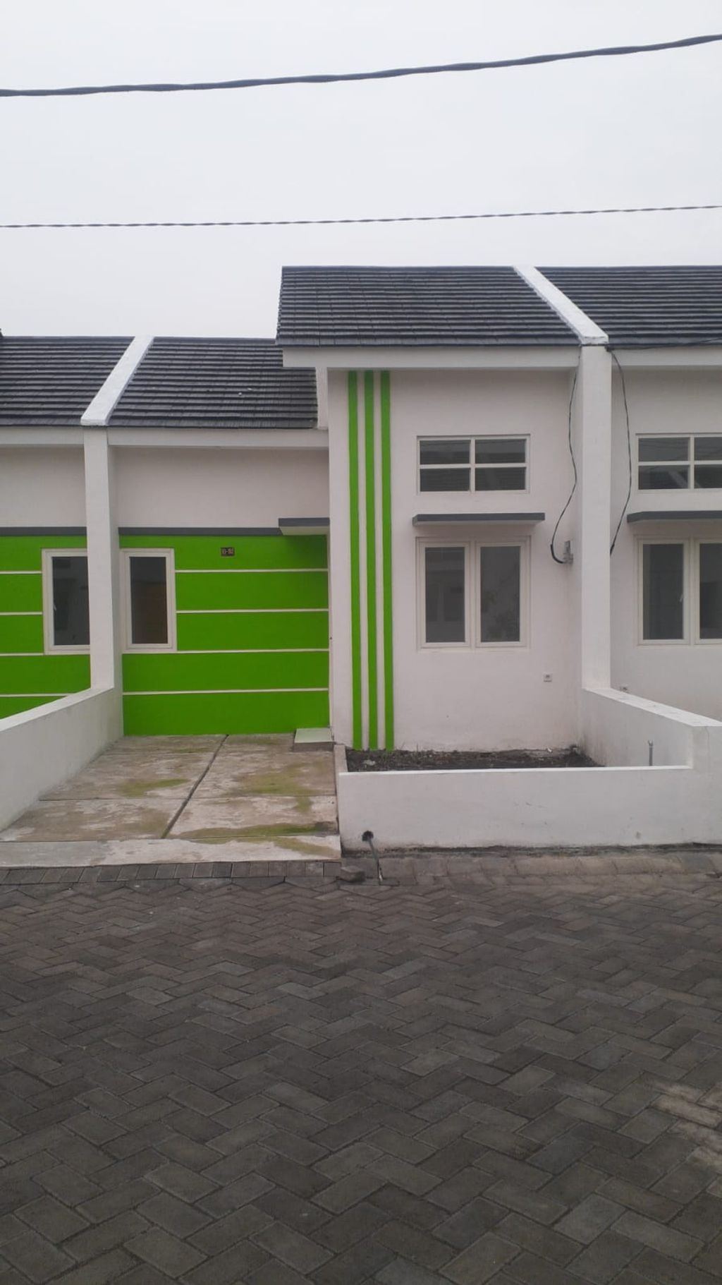 foto tampak rumah tipe 30/70 perumahan SWAN MENGANTI PARK (TAHAP 2)