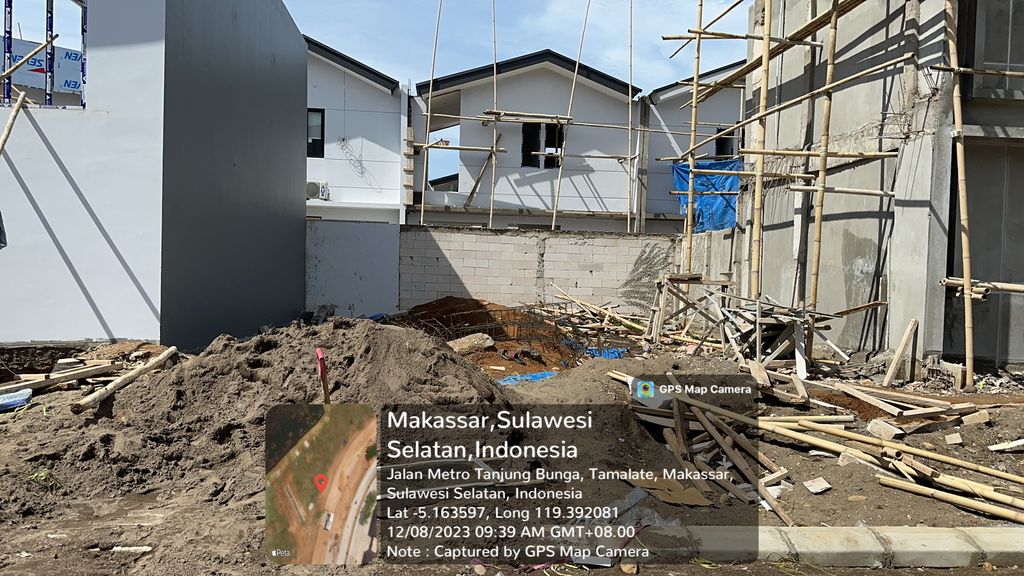 foto tampak rumah tipe MLA-0001 perumahan Rolling Hills 6