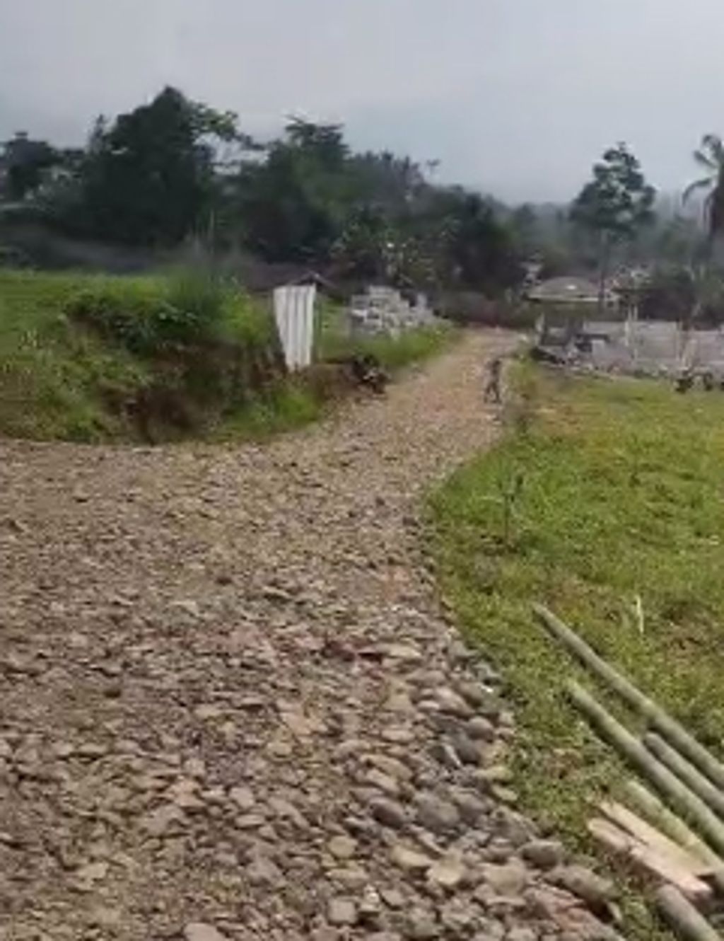 foto posisi tengah perumahan PERUMAHAN JABON INDAH