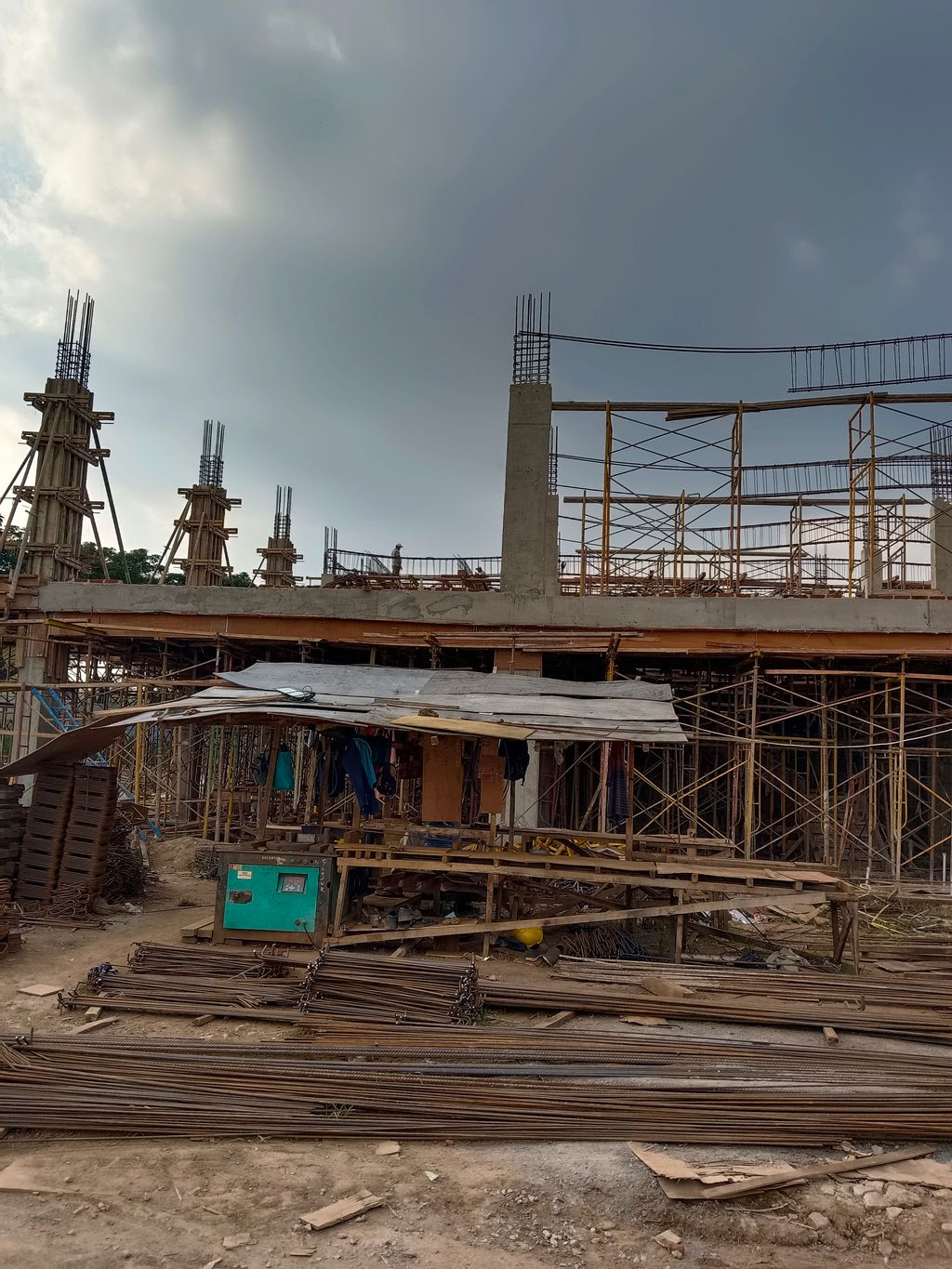 foto contoh rumah perumahan Kiara Artha Park Business Center