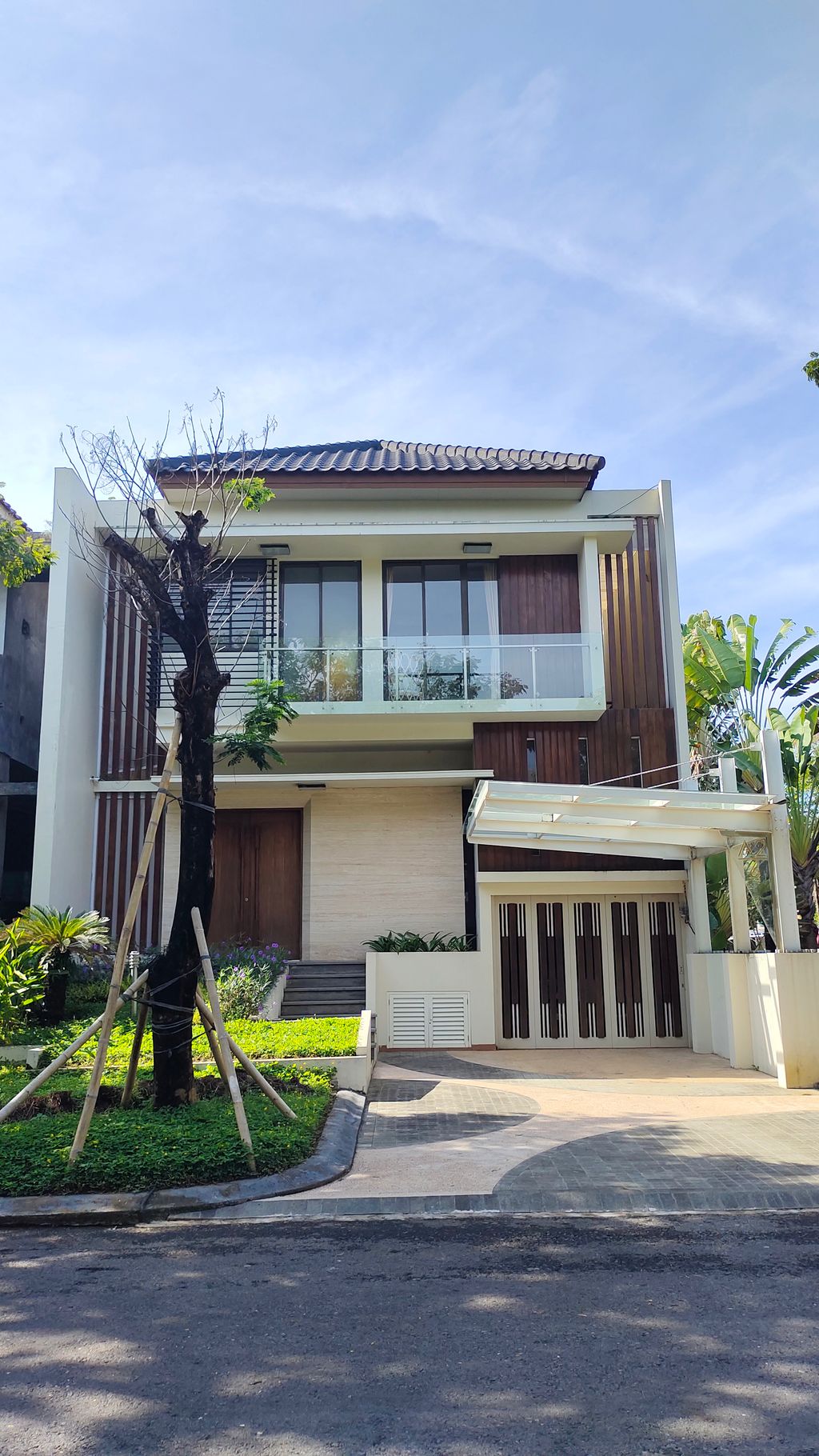 foto contoh rumah perumahan Insignia Residence
