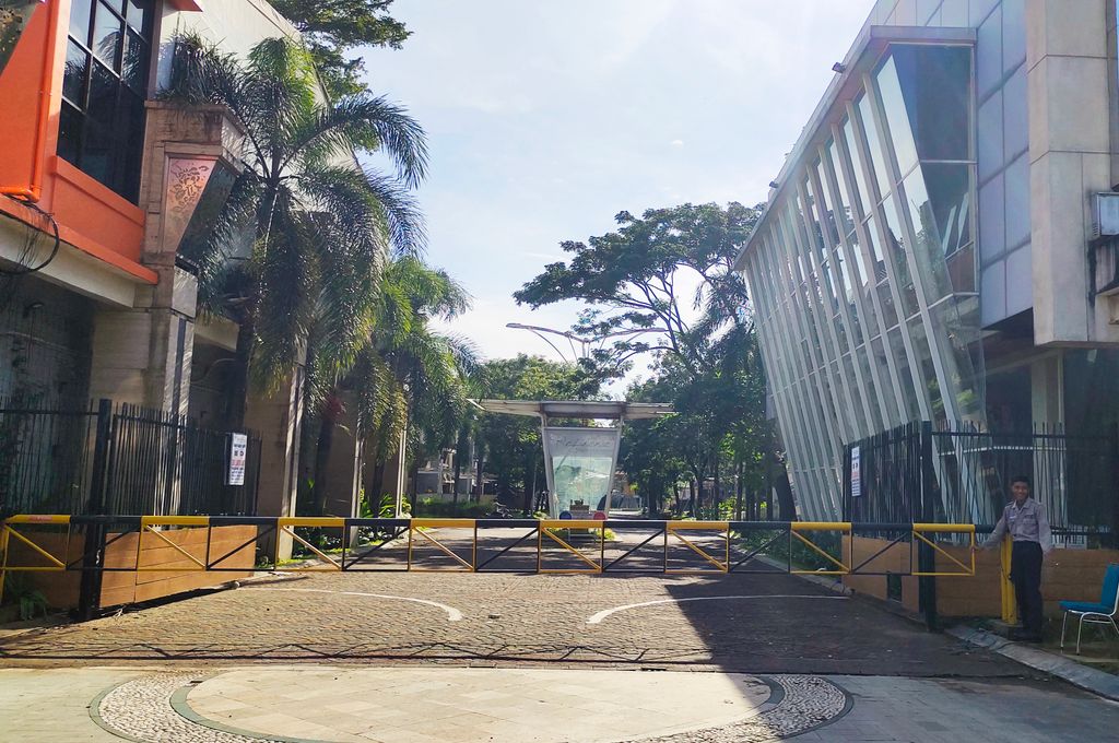 foto gerbang perumahan Insignia Residence